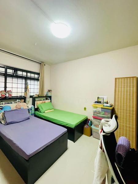 264 Bukit Batok East Avenue 4, 264 Bukit Batok East Avenue 4, Dairy Farm / Bukit Panjang / Choa Chu Kang, 2 Bedrooms, 786 sqft, HDB Flat For Sale, by Zola Tan, 500294894 - Common Bedrtoom 2 - PropertyGuru.com.sg