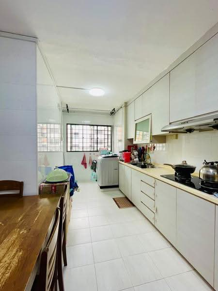 264 Bukit Batok East Avenue 4, 264 Bukit Batok East Avenue 4, Dairy Farm / Bukit Panjang / Choa Chu Kang, 2 Bedrooms, 786 sqft, HDB Flat For Sale, by Zola Tan, 500294894 - Kitchen - PropertyGuru.com.sg