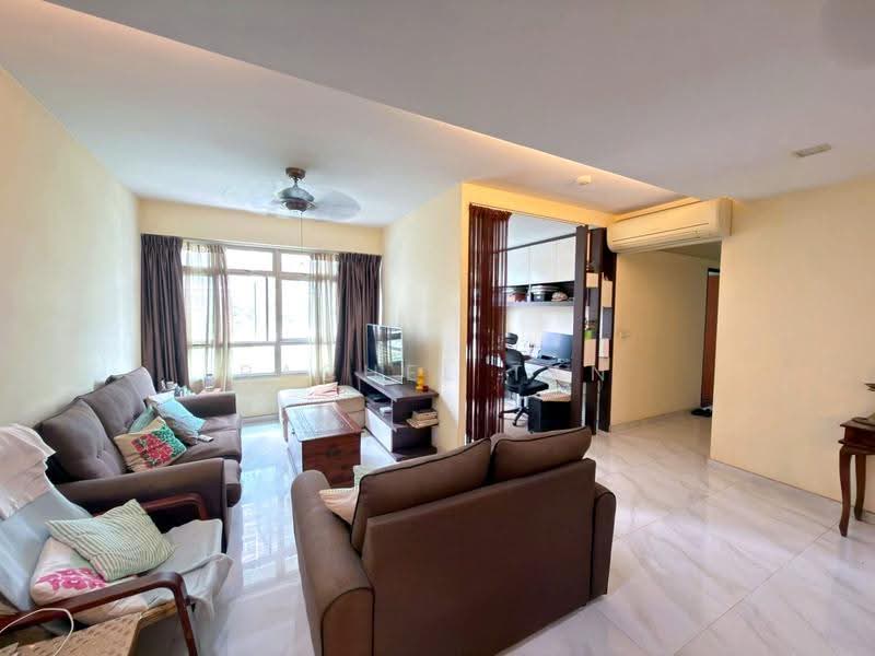 22 Ghim Moh Link, 22 Ghim Moh Link, Tanglin / Holland / Bukit Timah, 3 Bedrooms, 1,216 sqft, HDB Flat For Sale, by Rachel Tan, 500294944 - Living Room - PropertyGuru.com.sg