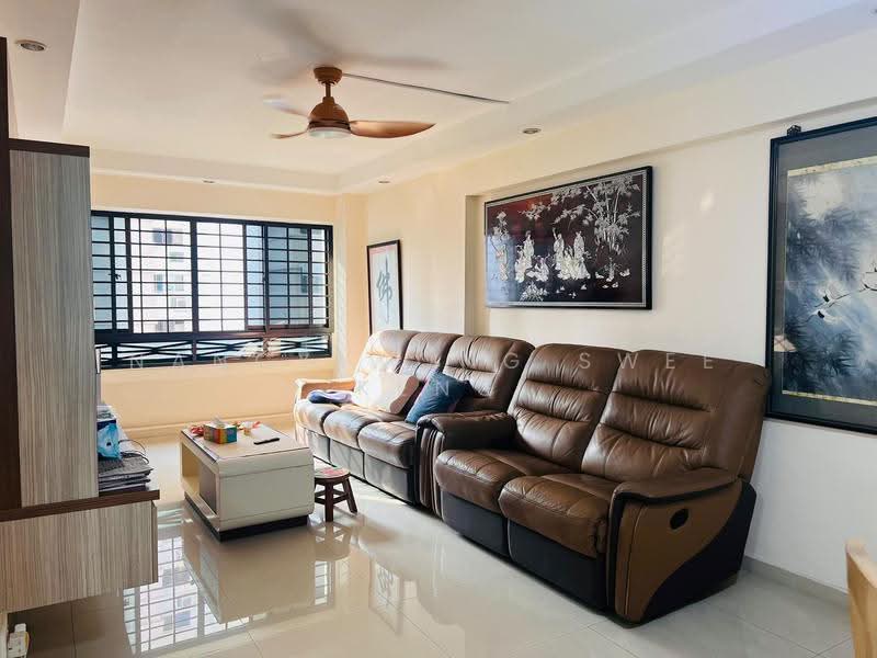 290B Bukit Batok Street 24, 290B Bukit Batok Street 24, Dairy Farm / Bukit Panjang / Choa Chu Kang, 4 Bedrooms, 1,518 sqft, HDB Flat For Rent, by Nancy Wong Swee Keng, 500294956 - Living Room - PropertyGuru.com.sg
