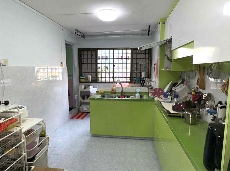 230 Bukit Batok East Avenue 3, 230 Bukit Batok East Avenue 3, Dairy Farm / Bukit Panjang / Choa Chu Kang, 2 Bedrooms, 721 sqft, HDB Flat For Sale, by Kelvin Neo, 500294957 - Kitchen - PropertyGuru.com.sg