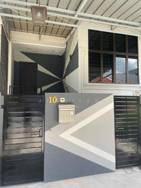 398145, No. 10 LORONG 36 GEYLANG, Eunos / Geylang / Paya Lebar, Studio, 160 sqft, Terraced House For Rent, by Jennifer Goh, 500294978 - Exterior - PropertyGuru.com.sg