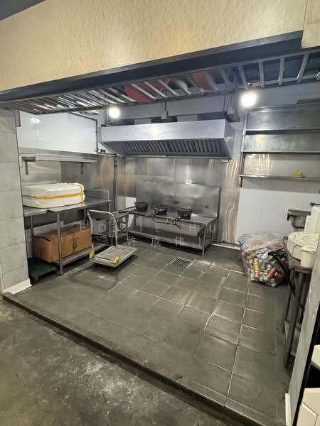 Coffee shop stall for lease, Balestier / Toa Payoh, 180 sqft, Food & Beverage For Rent, by Eddie Hui (许成伟), 500295031 - Kitchen - CommercialGuru.com.sg