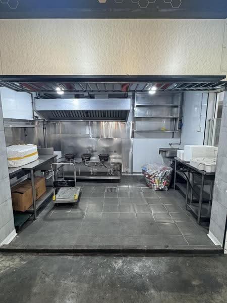 Coffee shop stall for lease, Balestier / Toa Payoh, 180 sqft, Food & Beverage For Rent, by Eddie Hui (许成伟), 500295031 - Kitchen - CommercialGuru.com.sg