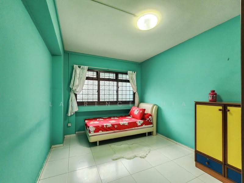 355 Kang Ching Road, 355 Kang Ching Road, Boon Lay / Jurong / Tuas, 3 Bedrooms, 1,087 sqft, HDB Flat For Sale, by Lawrence Chia, 500295041 - Bedroom - PropertyGuru.com.sg