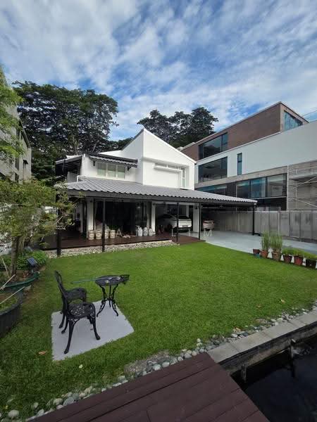 Carmichael Bungalow, Carmichael Road, Macpherson / Potong Pasir, 6 Bedrooms, 4,800 sqft, Detached House For Sale, by Dan Lim, 500295050 - Exterior - PropertyGuru.com.sg