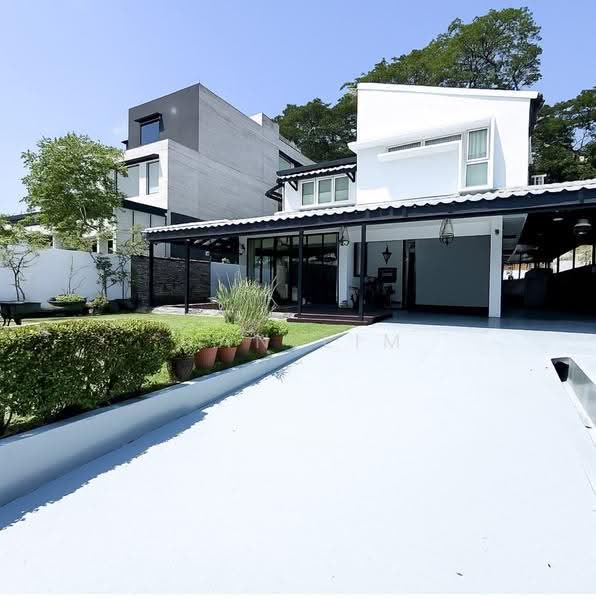 Carmichael Bungalow, Carmichael Road, Macpherson / Potong Pasir, 6 Bedrooms, 4,800 sqft, Detached House For Sale, by Dan Lim, 500295050 - Exterior - PropertyGuru.com.sg