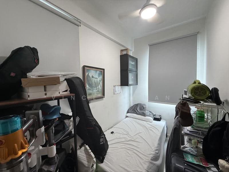Q Bay Residences, 1 Tampines Street 86, Pasir Ris / Tampines, 2 Bedrooms, 883 sqft, Condominium For Sale, by Vincent Chan, 500295056 - Study Room - PropertyGuru.com.sg