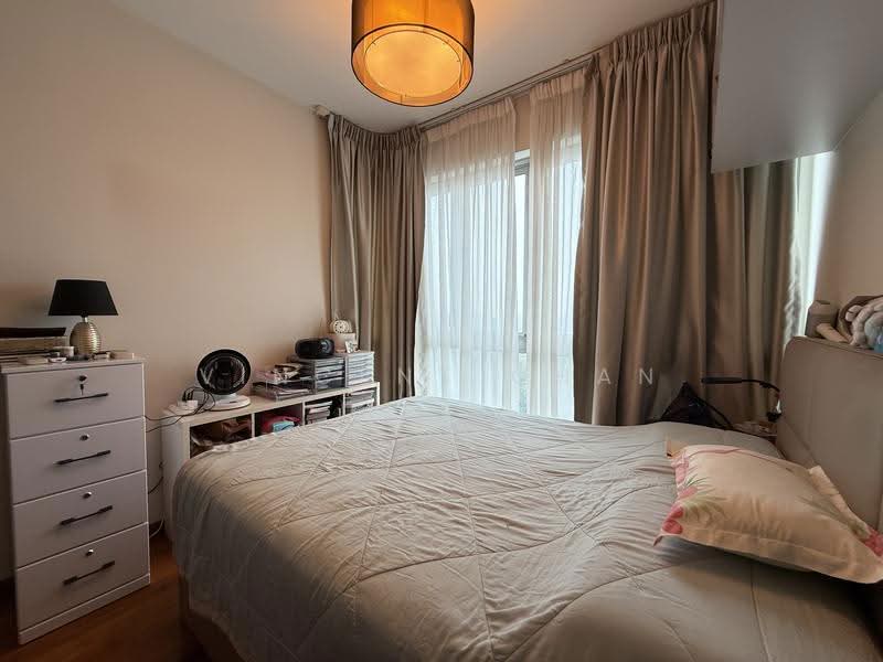 Q Bay Residences, 1 Tampines Street 86, Pasir Ris / Tampines, 2 Bedrooms, 883 sqft, Condominium For Sale, by Vincent Chan, 500295056 - Junior Master - PropertyGuru.com.sg