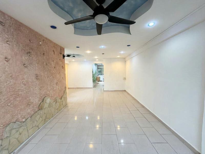244 Hougang Street 22, 244 Hougang Street 22, Hougang / Punggol / Sengkang, 3 Bedrooms, 990 sqft, HDB Flat For Sale, by Shirley Chua, 500295066 - Living Room - PropertyGuru.com.sg