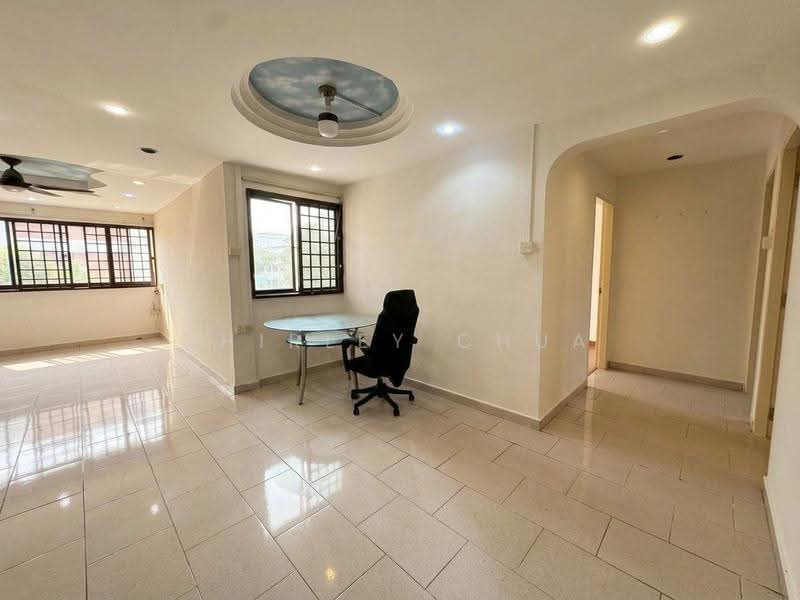 244 Hougang Street 22, 244 Hougang Street 22, Hougang / Punggol / Sengkang, 3 Bedrooms, 990 sqft, HDB Flat For Sale, by Shirley Chua, 500295066 - Living Room - PropertyGuru.com.sg