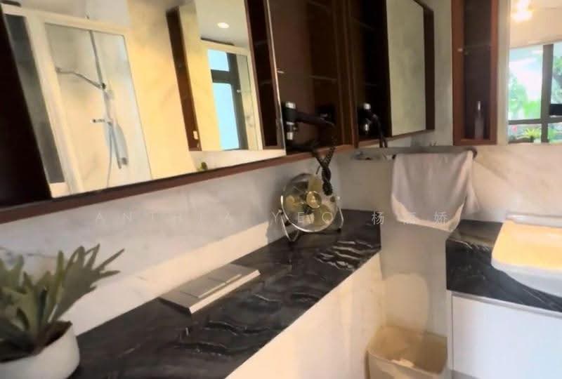 Sophia Hills, 13 Mount Sophia, Orchard / River Valley, 2 Bedrooms, 700 sqft, Condominium For Rent, by Anthea Yeo 杨丽娇, 500295094 - Bathroom - PropertyGuru.com.sg