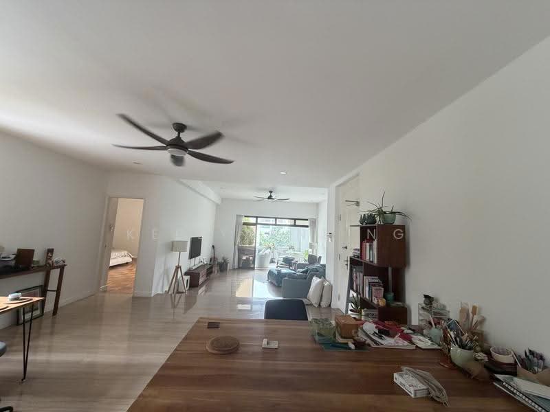 Astrid Meadows, 42 Coronation Road West, Tanglin / Holland / Bukit Timah, 3 Bedrooms, 2,045 sqft, Condominium For Sale, by Kellyanne Ng, 500295102 - Living Room - PropertyGuru.com.sg