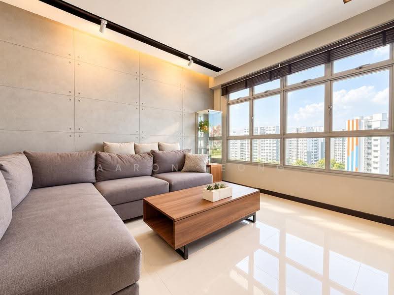 674A Fern Grove @ Yishun, 674A Yishun Avenue 4, Sembawang / Yishun, 3 Bedrooms, 1,001 sqft, HDB Flat For Sale, by Aaron Leong, 500295109 - Living Room - PropertyGuru.com.sg