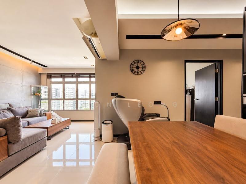674A Fern Grove @ Yishun, 674A Yishun Avenue 4, Sembawang / Yishun, 3 Bedrooms, 1,001 sqft, HDB Flat For Sale, by Aaron Leong, 500295109 - Living Room - PropertyGuru.com.sg