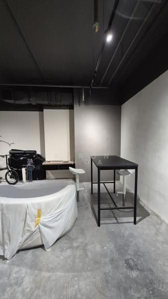 Wcega Tower, 21 Bukit Batok Crescent, Dairy Farm / Bukit Panjang / Choa Chu Kang, 958 sqft, Light Industrial (B1) For Rent, by Aaron Phoa, 500295141 - CommercialGuru.com.sg