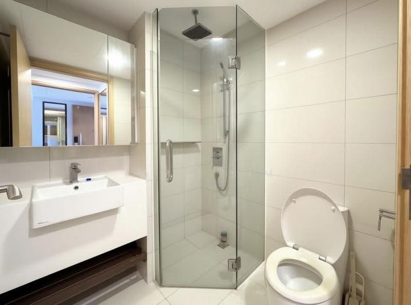 Eight Riversuites, 10 Whampoa East, Balestier / Toa Payoh, 2 Bedrooms, 700 sqft, Condominium For Rent, by Jamie Sim, 500295149 - Bathroom - PropertyGuru.com.sg