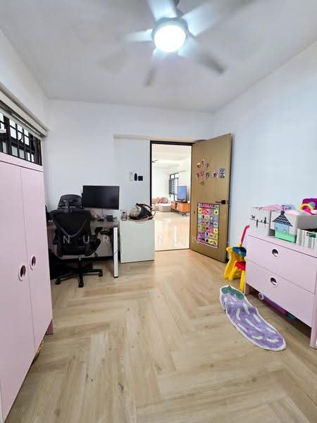 297B Choa Chu Kang Avenue 2, 297B Choa Chu Kang Avenue 2, Dairy Farm / Bukit Panjang / Choa Chu Kang, 3 Bedrooms, 1,087 sqft, HDB Flat For Sale, by Siti Nurainina Binte Saaet (Nina Saaet), 500295158 - PropertyGuru.com.sg