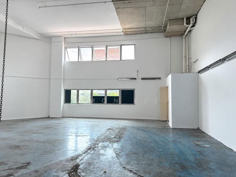 Pioneer Point, 5 Soon Lee Street, Boon Lay / Jurong / Tuas, 1,066 sqft, Factory / Workshop (B2) For Rent, by Simon Kee, 500295168 - Interior - CommercialGuru.com.sg