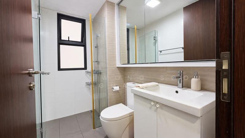 Riverparc Residence, 102 Punggol Drive, Hougang / Punggol / Sengkang, 3 Bedrooms, 1,356 sqft, Condominium For Sale, by Jason Wong Soon Guan, 500295177 - Bathroom - PropertyGuru.com.sg