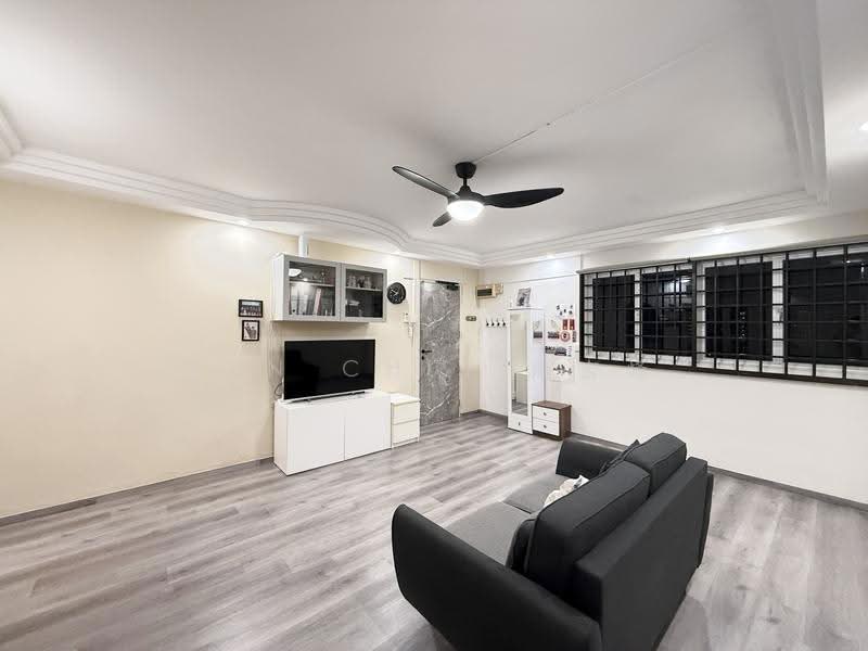 6 Lorong Lew Lian, 6 Lorong Lew Lian, Hougang / Punggol / Sengkang, 4 Bedrooms, 1,055 sqft, HDB Flat For Sale, by Ken Chiu 周吉烽, 500295196 - PropertyGuru.com.sg
