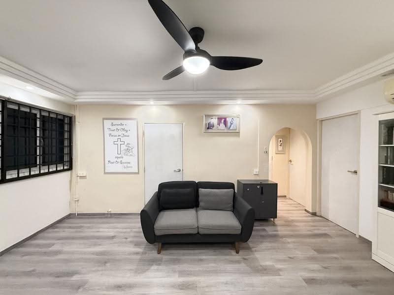 6 Lorong Lew Lian, 6 Lorong Lew Lian, Hougang / Punggol / Sengkang, 4 Bedrooms, 1,055 sqft, HDB Flat For Sale, by Ken Chiu 周吉烽, 500295196 - PropertyGuru.com.sg