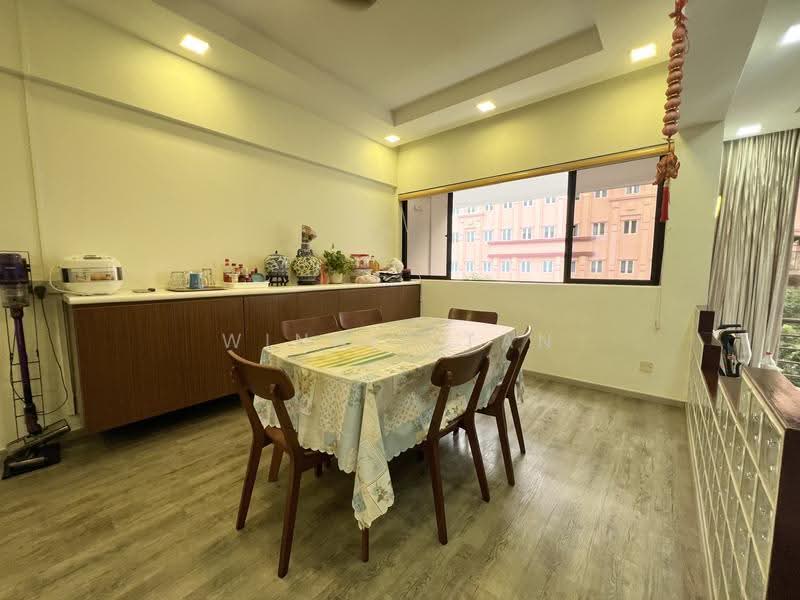 Crystal Mansions, 3 Lorong 6 Geylang, Eunos / Geylang / Paya Lebar, 3 Bedrooms, 1,259 sqft, Condominium For Sale, by Winnie Tan, 500295197 - Dining Room - PropertyGuru.com.sg
