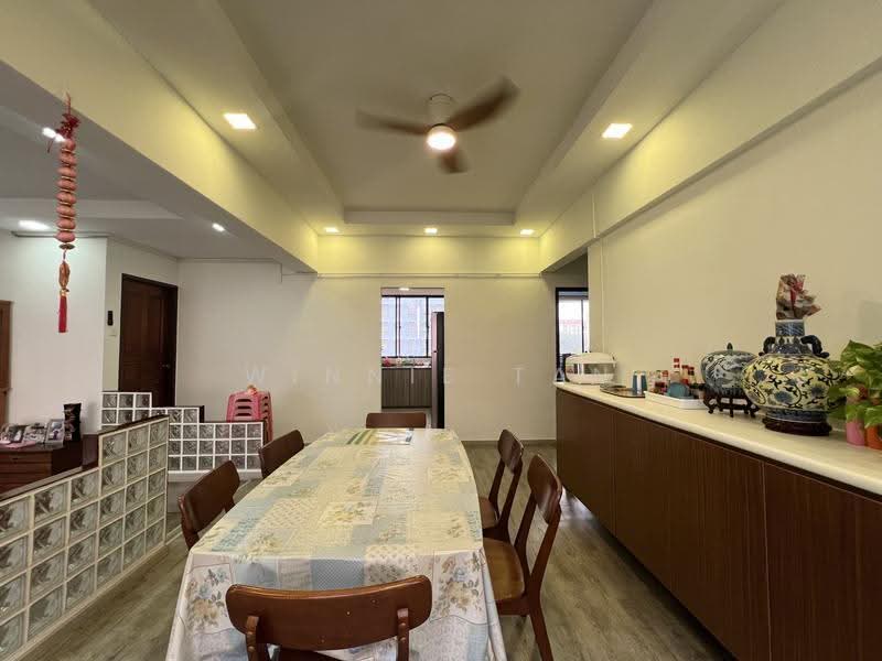 Crystal Mansions, 3 Lorong 6 Geylang, Eunos / Geylang / Paya Lebar, 3 Bedrooms, 1,259 sqft, Condominium For Sale, by Winnie Tan, 500295197 - Dining Room - PropertyGuru.com.sg