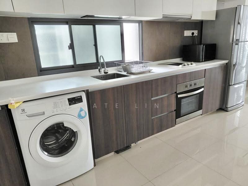 Parc Olympia, 50 Flora Drive, Changi Airport / Changi Village, 2 Bedrooms, 646 sqft, Condominium For Sale, by Kate Lin, 500295198 - Kitchen - PropertyGuru.com.sg
