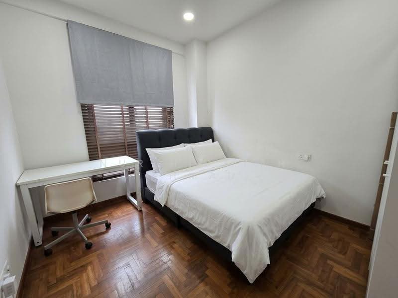 Loyang Villas, Loyang Rise, Changi Airport / Changi Village, 7 Bedrooms, 2,800 sqft, Terraced House For Sale, by Nur Hidayah Ahmad, 500295202 - Bedroom - PropertyGuru.com.sg