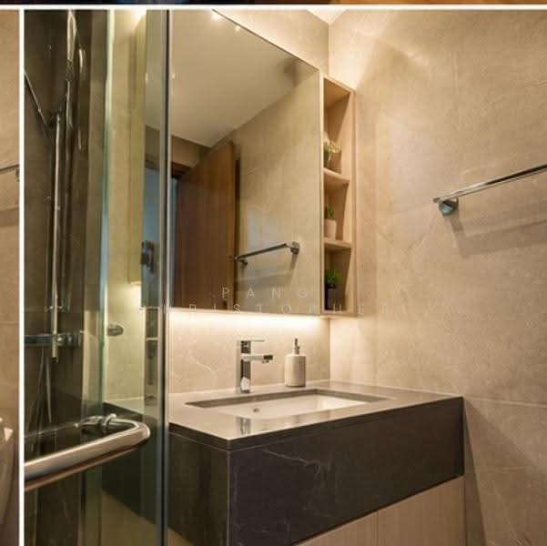 Orchard Sophia, 128 Sophia Road, Orchard / River Valley, 2 Bedrooms, 635 sqft, Condominium For Rent, by Pang Christopher, 500295203 - Bathroom - PropertyGuru.com.sg