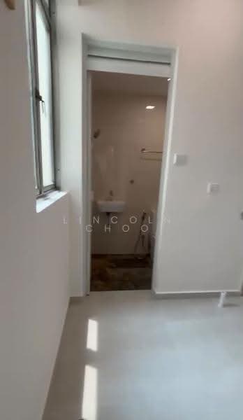 Azalea Park Condo, 10 Flora Road, Changi Airport / Changi Village, 3 Bedrooms, 1,335 sqft, Condominium For Rent, by Lincoln Choo, 500295205 - Bathroom - PropertyGuru.com.sg