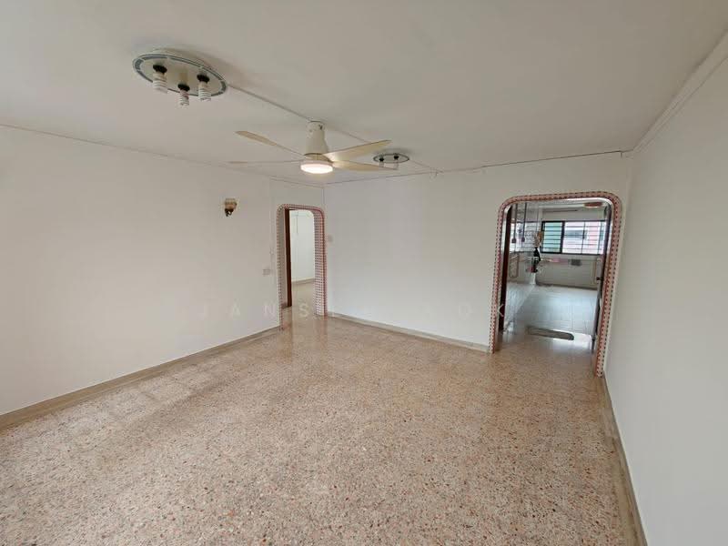 638 Ang Mo Kio Avenue 6, 638 Ang Mo Kio Avenue 6, Ang Mo Kio / Bishan / Thomson, 3 Bedrooms, 980 sqft, HDB Flat For Sale, by Jansen Kok, 500295224 - Living Room - PropertyGuru.com.sg