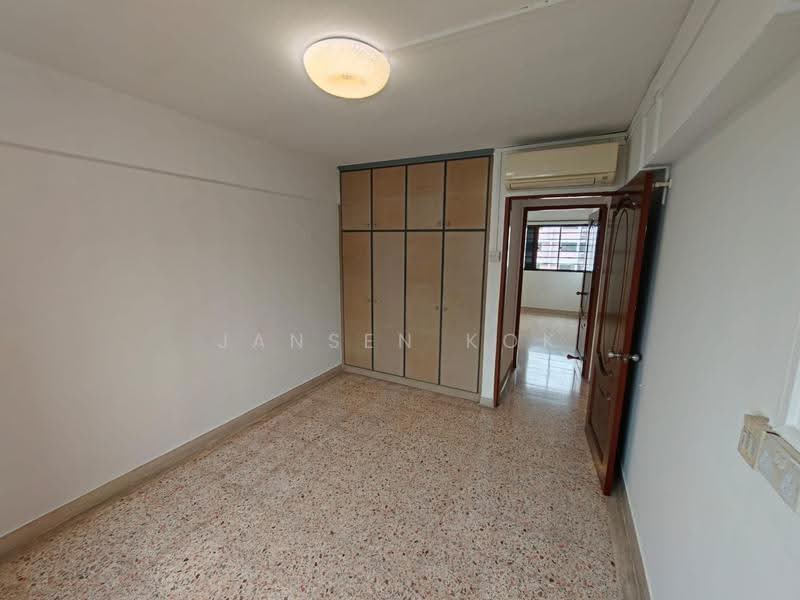 638 Ang Mo Kio Avenue 6, 638 Ang Mo Kio Avenue 6, Ang Mo Kio / Bishan / Thomson, 3 Bedrooms, 980 sqft, HDB Flat For Sale, by Jansen Kok, 500295224 - Bedroom 2 - PropertyGuru.com.sg