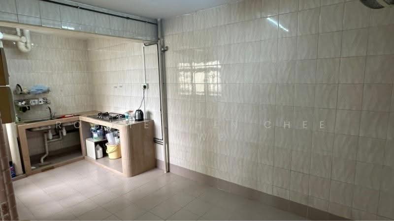 717 Clementi West Street 2, 717 Clementi West Street 2, Buona Vista / West Coast / Clementi New Town, 3 Bedrooms, 1,270 sqft, HDB Flat For Sale, by Robbie Chen Chee Howe, 500295229 - PropertyGuru.com.sg