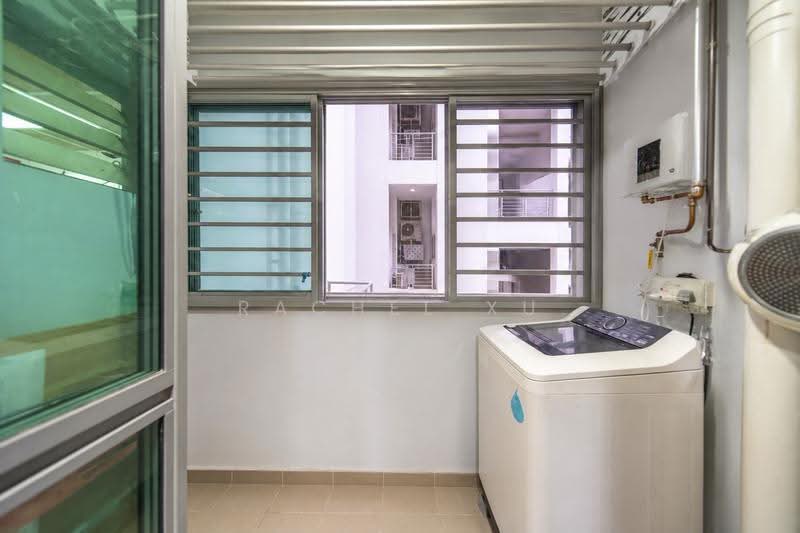 316B Punggol Way, 316B Punggol Way, Hougang / Punggol / Sengkang, 3 Bedrooms, 1,001 sqft, HDB Flat For Sale, by Rachel Xu, 500295235 - Balcony - PropertyGuru.com.sg