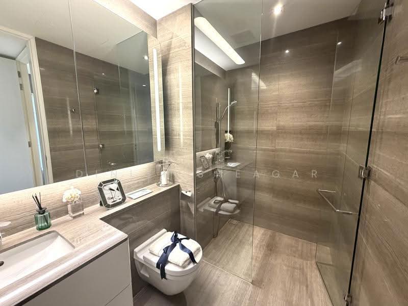 Lloyd SixtyFive, 65 Lloyd Road, Orchard / River Valley, 2 Bedrooms, 1,808 sqft, Condominium For Sale, by Dinish Sheagar, 500295245 - Bathroom - PropertyGuru.com.sg