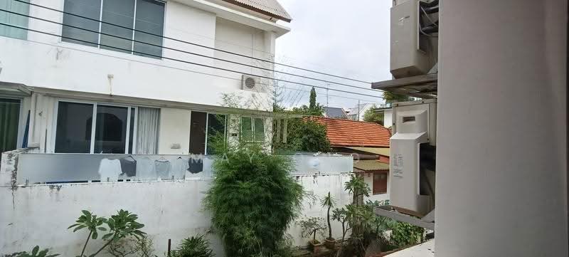 14 yarrow gardens, 14 Yarrow Gardens, East Coast / Marine Parade, 4 Bedrooms, 3,000 sqft, Semi-Detached House For Rent, by May Ong, 500295257 - Exterior - PropertyGuru.com.sg