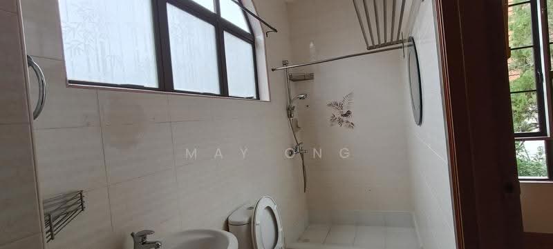 14 yarrow gardens, 14 Yarrow Gardens, East Coast / Marine Parade, 4 Bedrooms, 3,000 sqft, Semi-Detached House For Rent, by May Ong, 500295257 - Bathroom - PropertyGuru.com.sg
