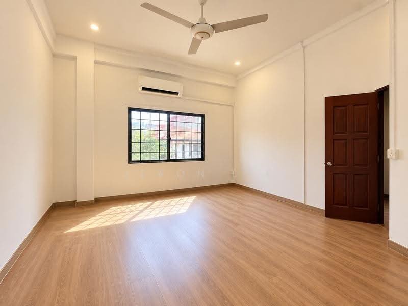 290 Changi road, Changi Road, Eunos / Geylang / Paya Lebar, 3 Bedrooms, 1,076 sqft, Shophouse For Sale, by Jeron Lee, 500295261 - Interior - PropertyGuru.com.sg