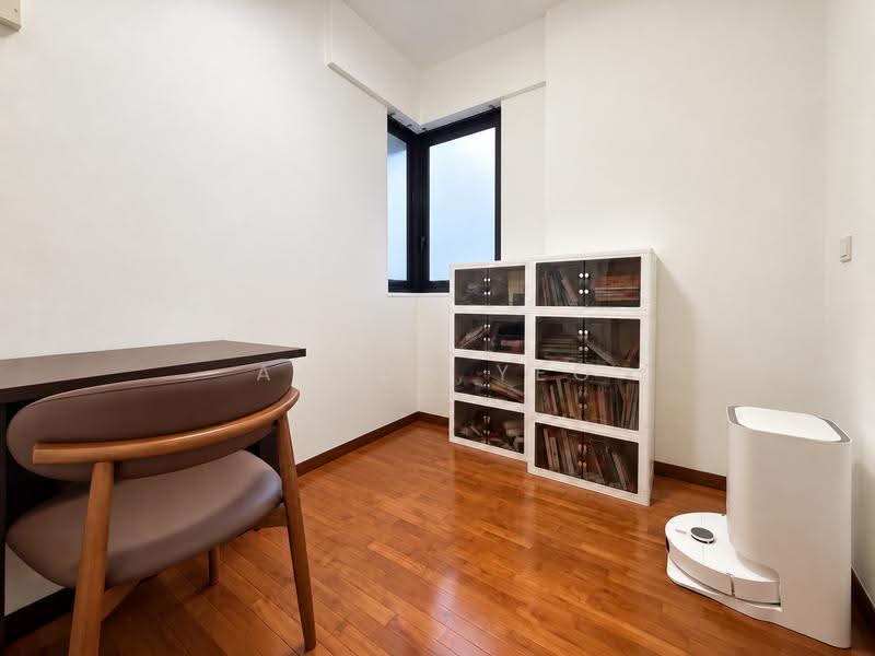 Sims Urban Oasis, 2 Sims Drive, Eunos / Geylang / Paya Lebar, 3 Bedrooms, 1,001 sqft, Condominium For Sale, by Aaron Yeo, 500295271 - Study - PropertyGuru.com.sg