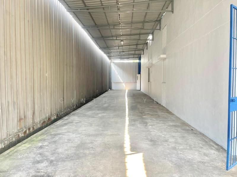 Well Priced | Terrace Factory @ Hillview, Dairy Farm / Bukit Panjang / Choa Chu Kang, 5,821 sqft, Light Industrial (B1) For Sale, by Cynthia Yew, 500295277 - Exterior - CommercialGuru.com.sg