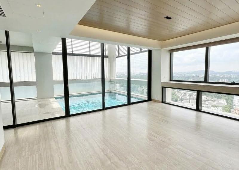 Hana, 8 Tomlinson Road, Tanglin / Holland / Bukit Timah, 4 Bedrooms, 3,531 sqft, Apartment For Rent, by Chloe Lim, 500295304 - Living Room - PropertyGuru.com.sg