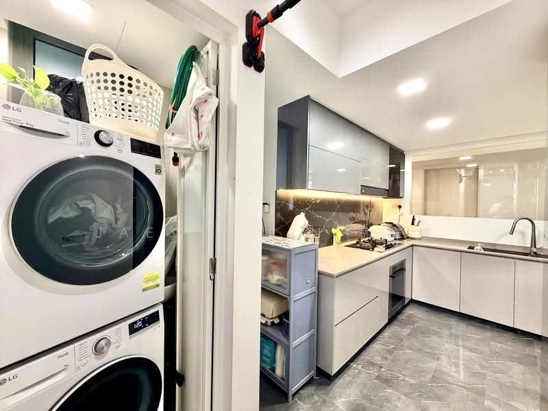 The Terrace, 100 Edgedale Plains, Hougang / Punggol / Sengkang, 3 Bedrooms, 1,076 sqft, Condominium For Sale, by Jaeson Lin 林暉盛, 500295320 - Kitchen - PropertyGuru.com.sg
