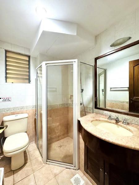 Westcove Condo, 10 West Coast Crescent, Buona Vista / West Coast / Clementi New Town, 2 Bedrooms, 1,130 sqft, Condominium For Sale, by Michelle Yow, 500295321 - Bathroom - PropertyGuru.com.sg