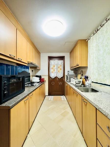 Westcove Condo, 10 West Coast Crescent, Buona Vista / West Coast / Clementi New Town, 2 Bedrooms, 1,130 sqft, Condominium For Sale, by Michelle Yow, 500295321 - Kitchen - PropertyGuru.com.sg