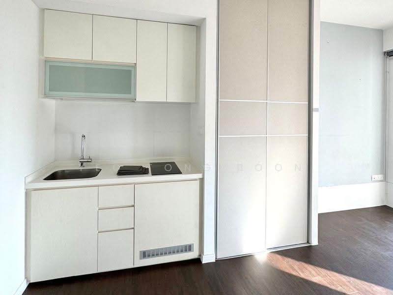 Heron Bay, 61 Upper Serangoon View, Hougang / Punggol / Sengkang, 3 Bedrooms, 1,227 sqft, Condominium For Sale, by Yeo Tong Boon, 500295333 - Kitchen - PropertyGuru.com.sg