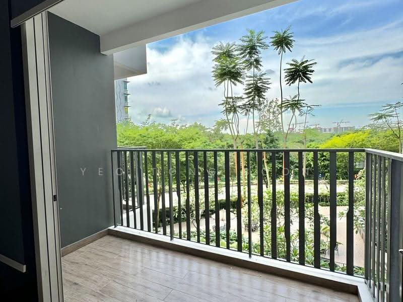Heron Bay, 61 Upper Serangoon View, Hougang / Punggol / Sengkang, 3 Bedrooms, 1,227 sqft, Condominium For Sale, by Yeo Tong Boon, 500295333 - Balcony - PropertyGuru.com.sg