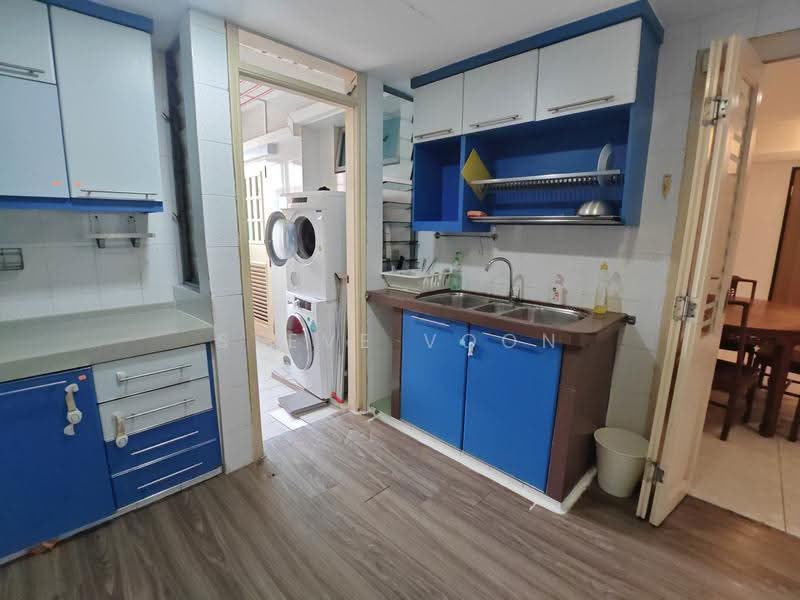 Emerald Park, 2 Indus Road, Alexandra / Commonwealth, Room Rental, 200 sqft, Condominium For Rent, by Steve Voon, 500295341 - Kitchen - PropertyGuru.com.sg