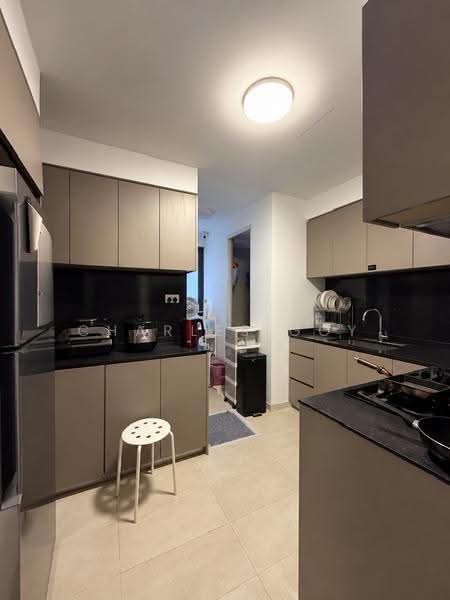 The Florence Residences, 89 Hougang Avenue 2, Hougang / Punggol / Sengkang, 4 Bedrooms, 1,281 sqft, Condominium For Sale, by Charles Goy, 500295351 - Kitchen - PropertyGuru.com.sg